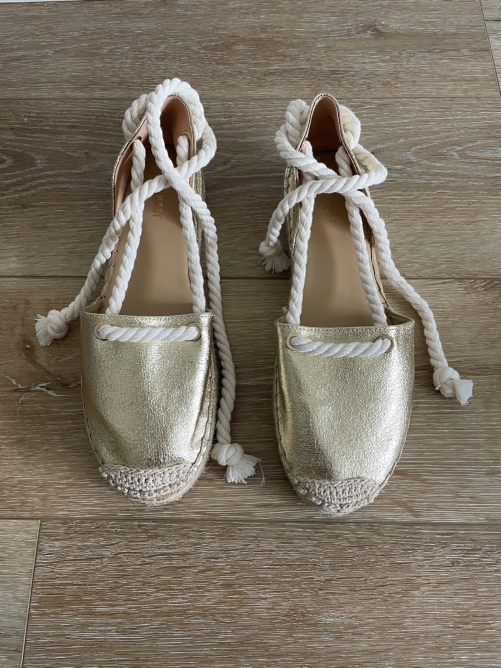 New Nine West Metallic Gold Espadrille Flats with Rope Ankle Ties Sz 9.5